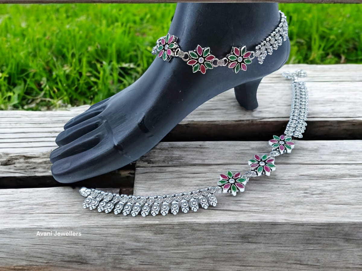 Antique Silver Paayal