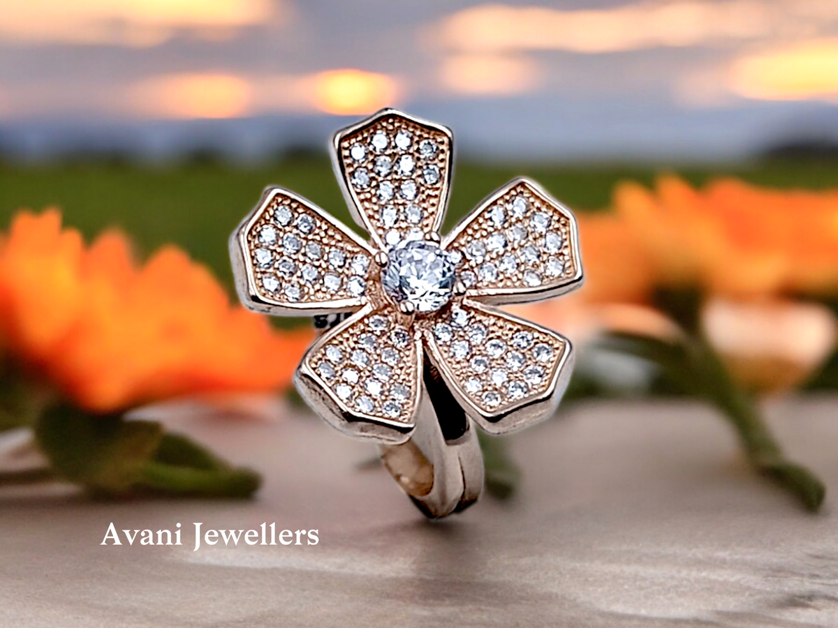 Silver Ladies Cocktail Ring