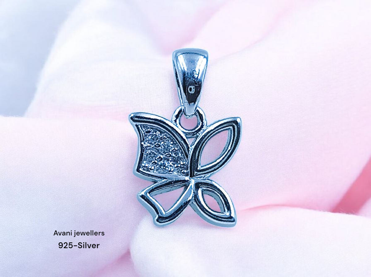 Silver Ladies Fancy Pendant