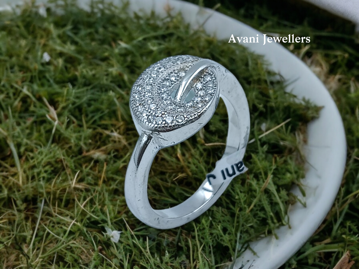 Silver Ladies Fancy Ring