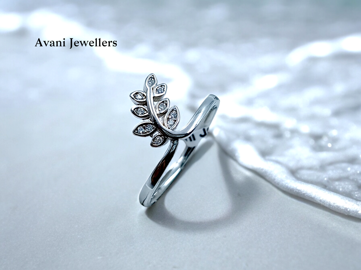 Silver Ladies Fancy Ring