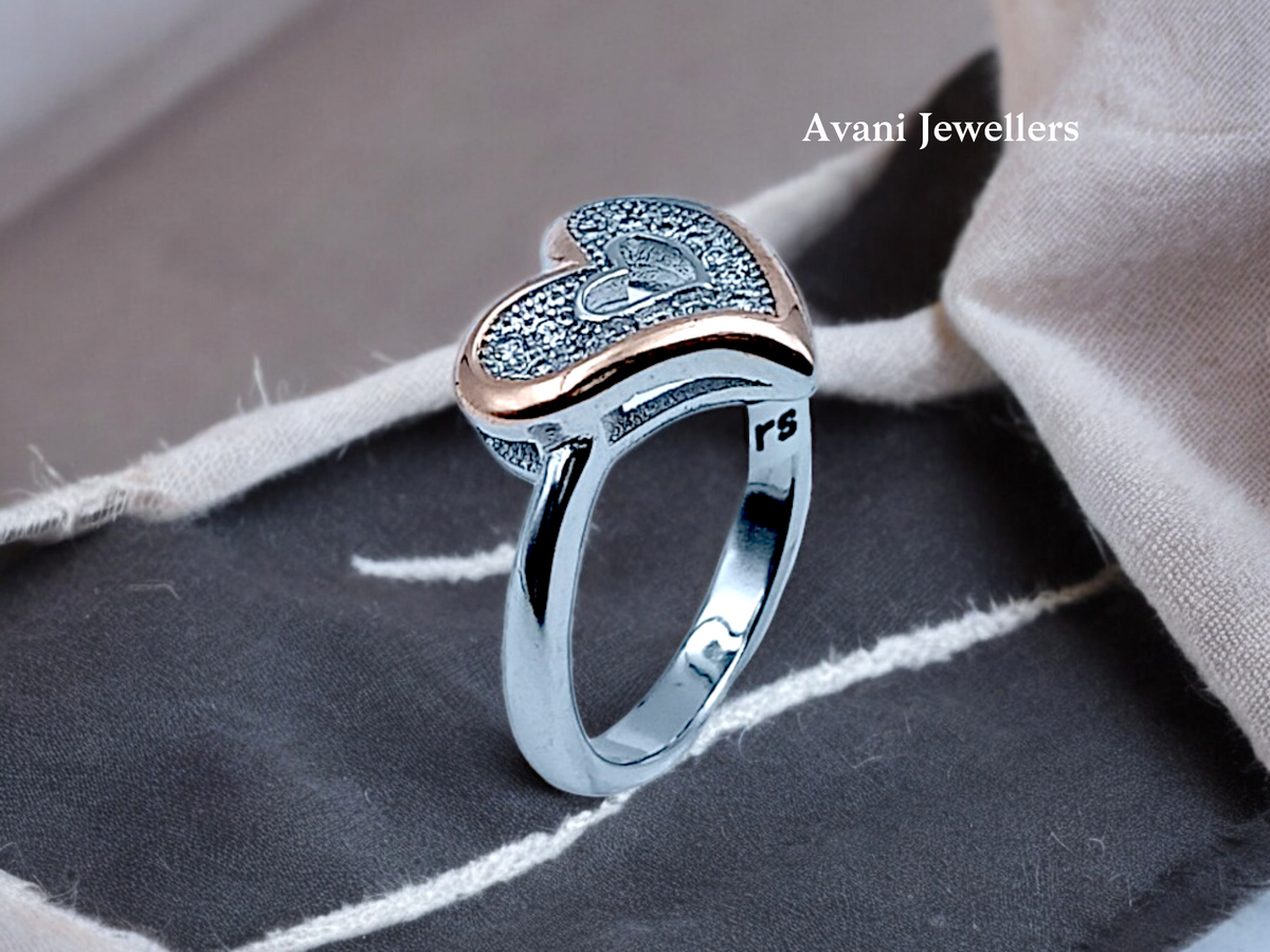 Silver Ladies Fancy Ring
