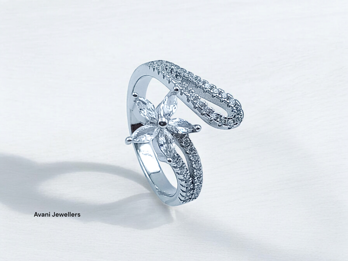 Silver Ladies Fancy Ring