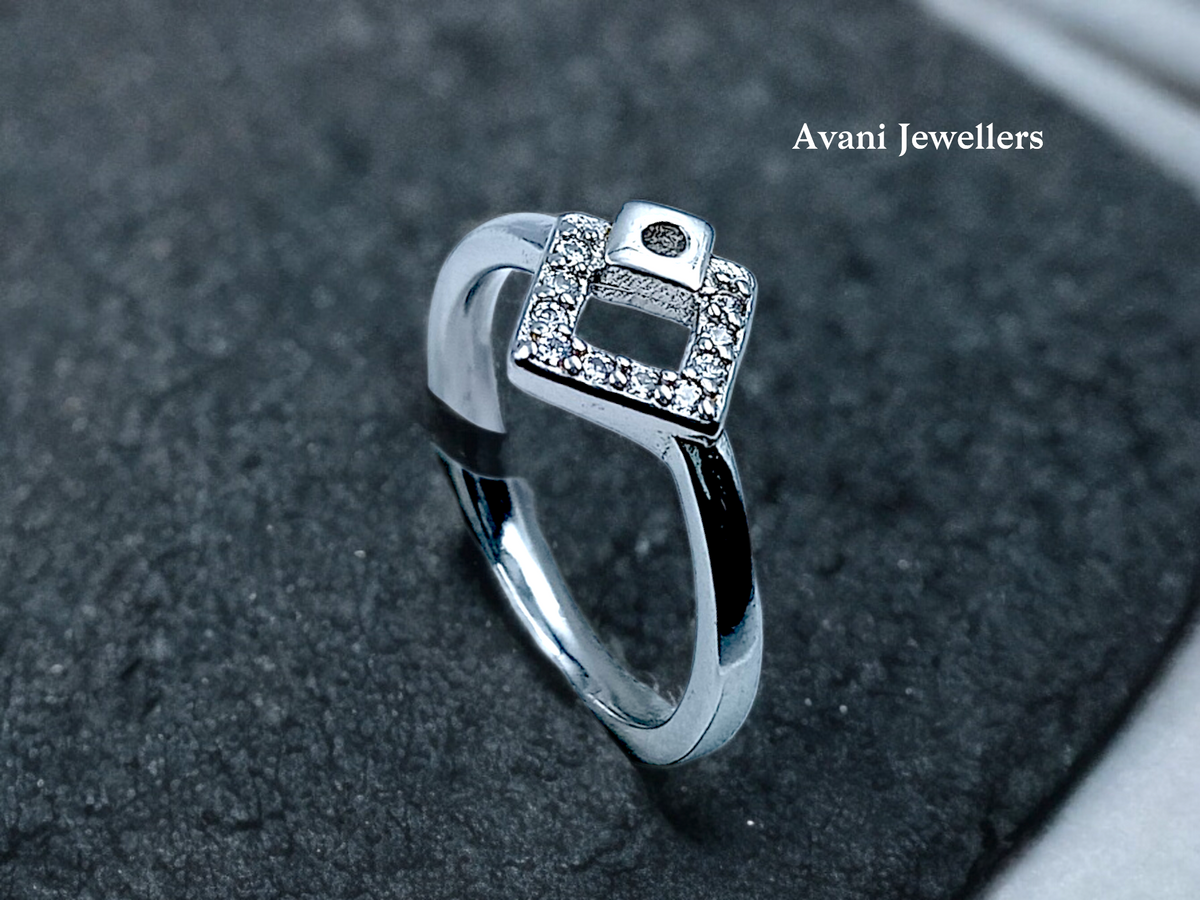 Silver Ladies Fancy Ring