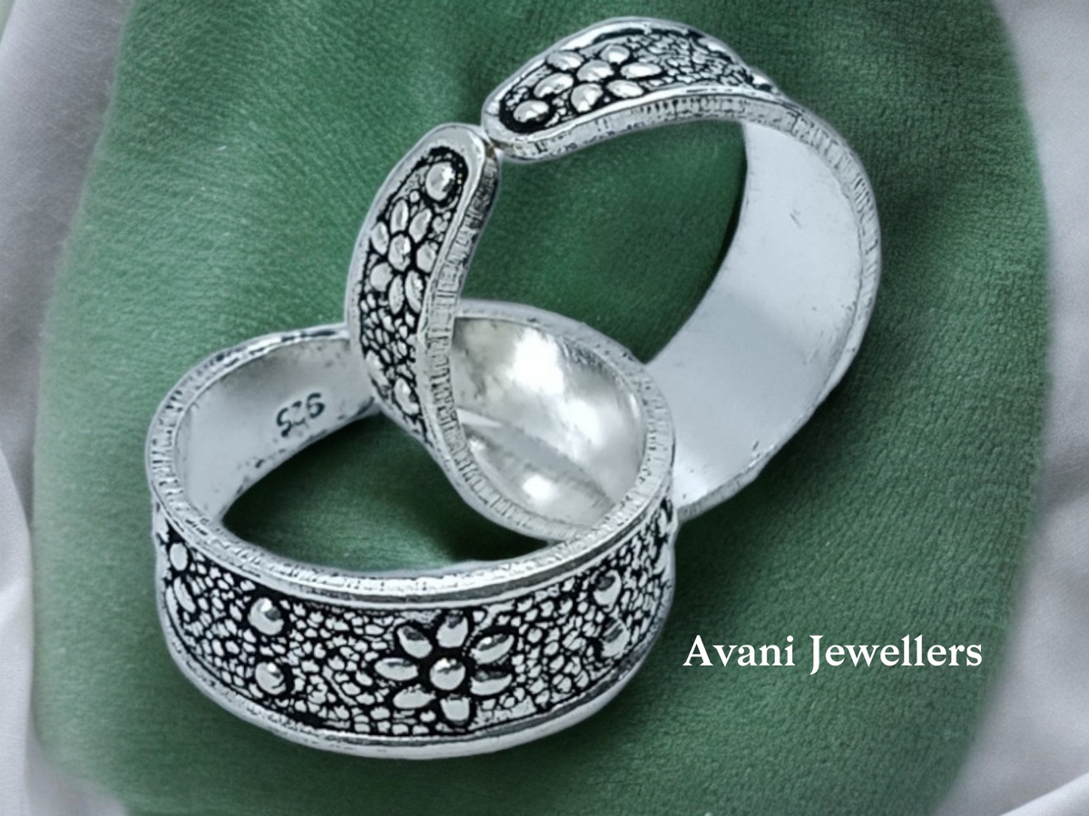 Silver Plain Bichiya