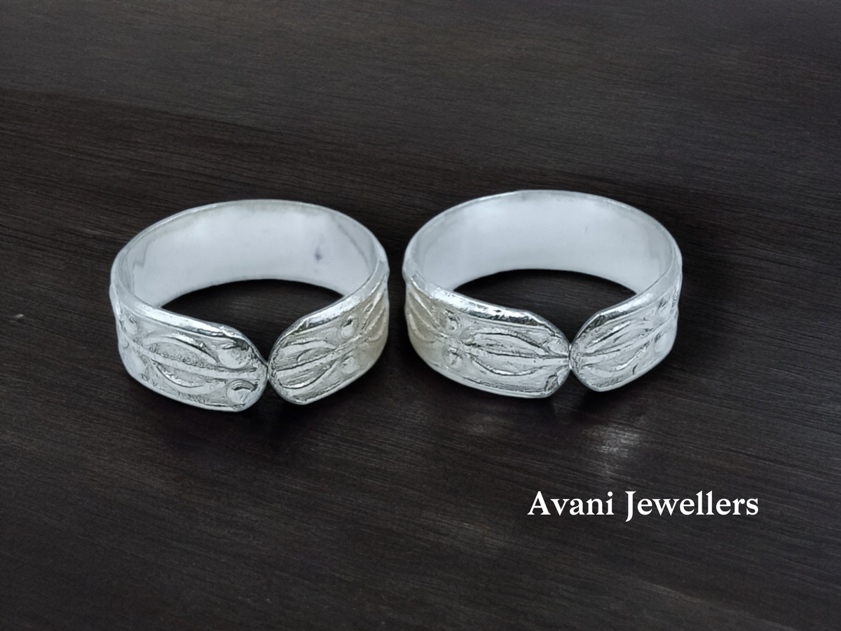 Silver Plain Bichiya