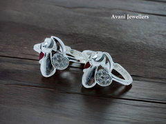 Silver Fancy Stone Bichiya