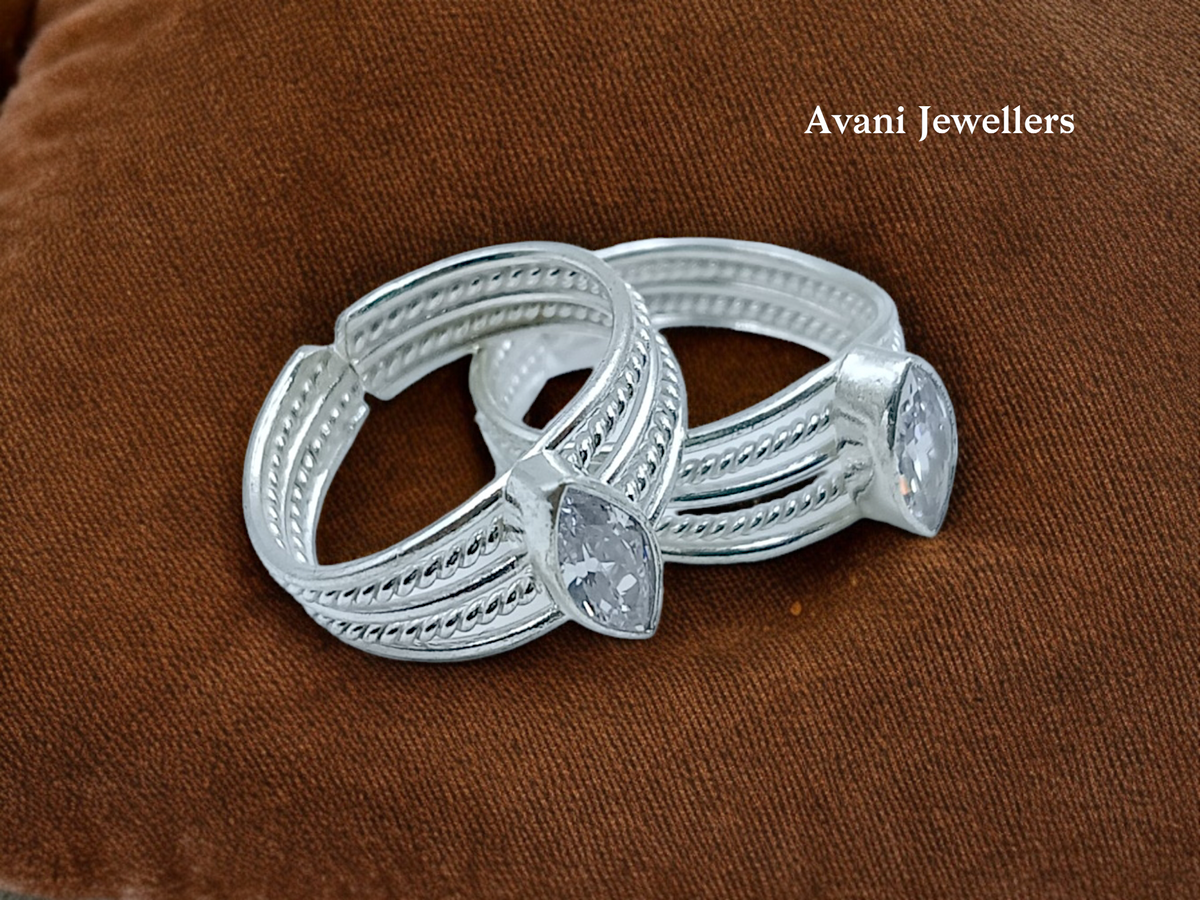 Silver Fancy Stone Bichiya
