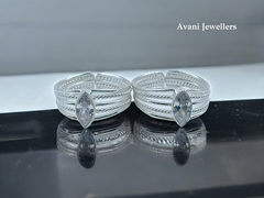 Silver Fancy Stone Bichiya