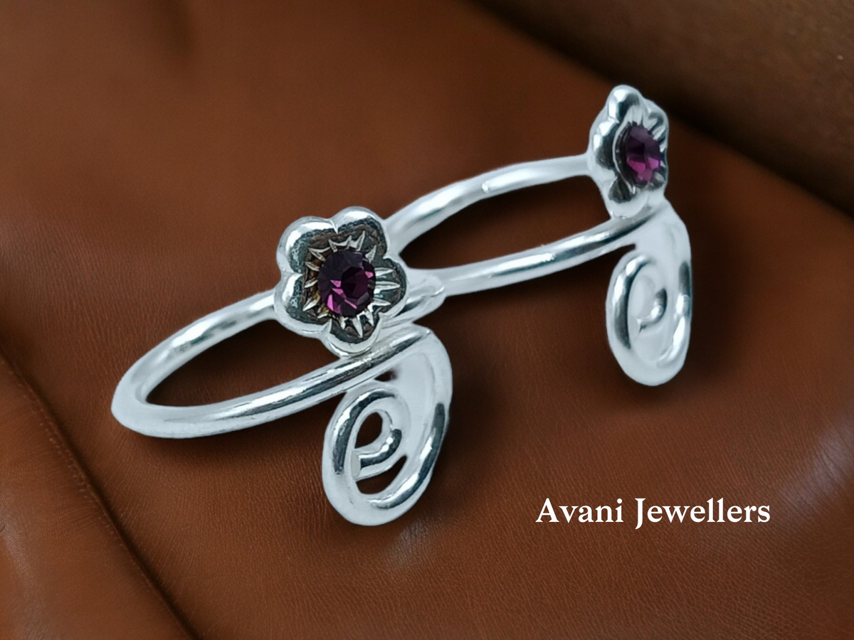 Silver Fancy Stone Bichiya