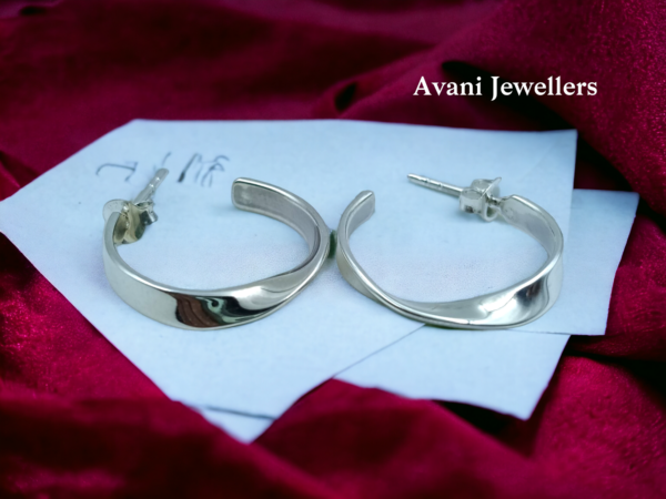 Avani Jewellers silver line style bali earrings