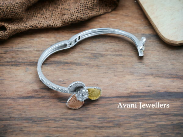 avani jewellers silver floral bangle for women